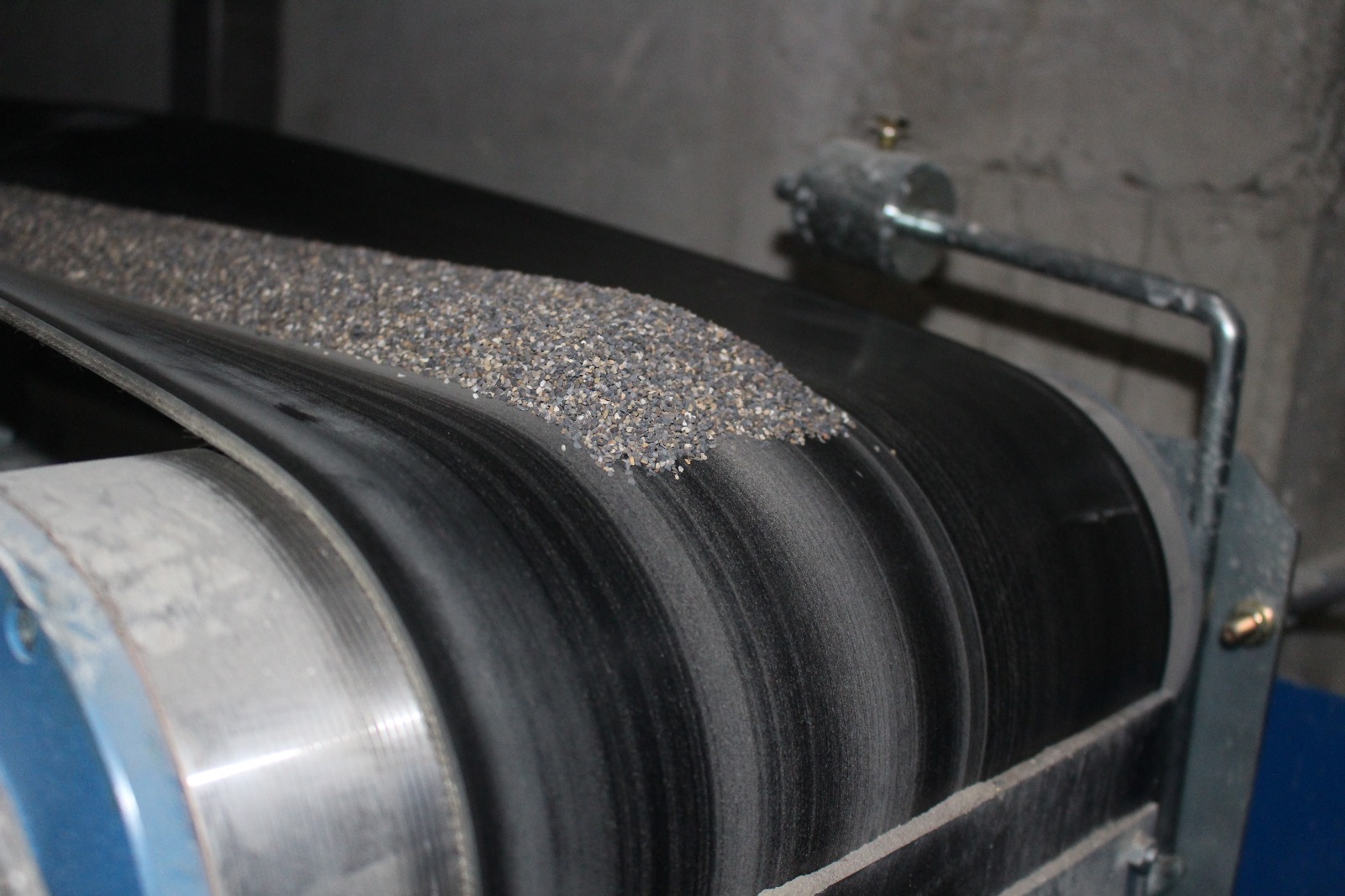 Strahlmittelreinigung, Strahlmittelrückförderung, Strahlhalle, Strahlhaus