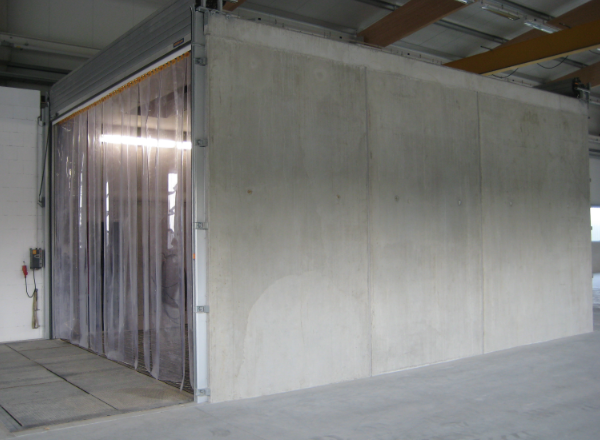 Strahlhalle, Strahlraum, Strahlkabine, Strahlhaus, Schrapperboden, Strahlmittelreinigung