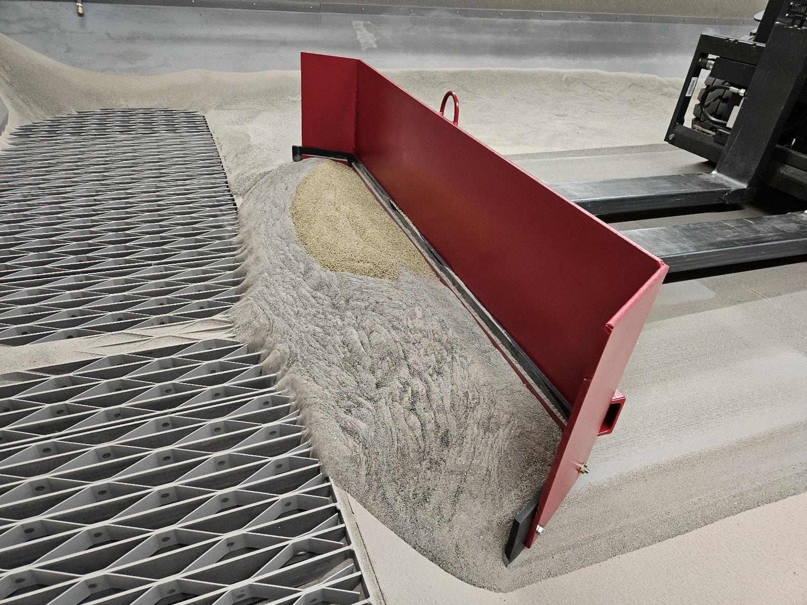 Strahlmittelrückforderung, Strahlmittelaufbereitung, Strahlhaus, Strahlraum