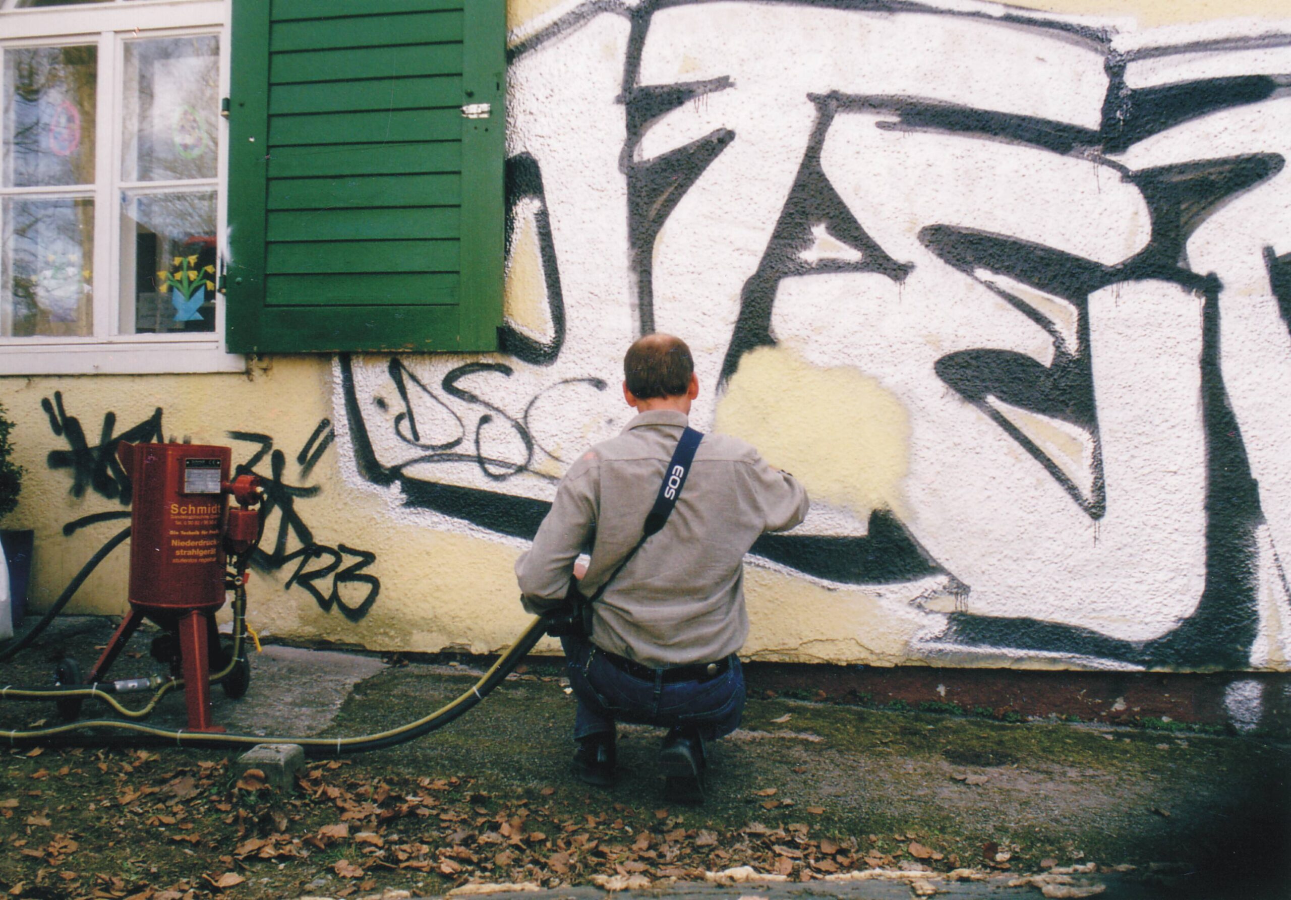 Grafittientfernung, Sandstrahlen, Strahlen, Natursteinreinigung